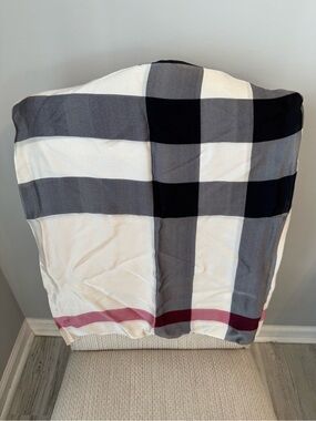 Burberry Mega Check Silk Scarf in Cream